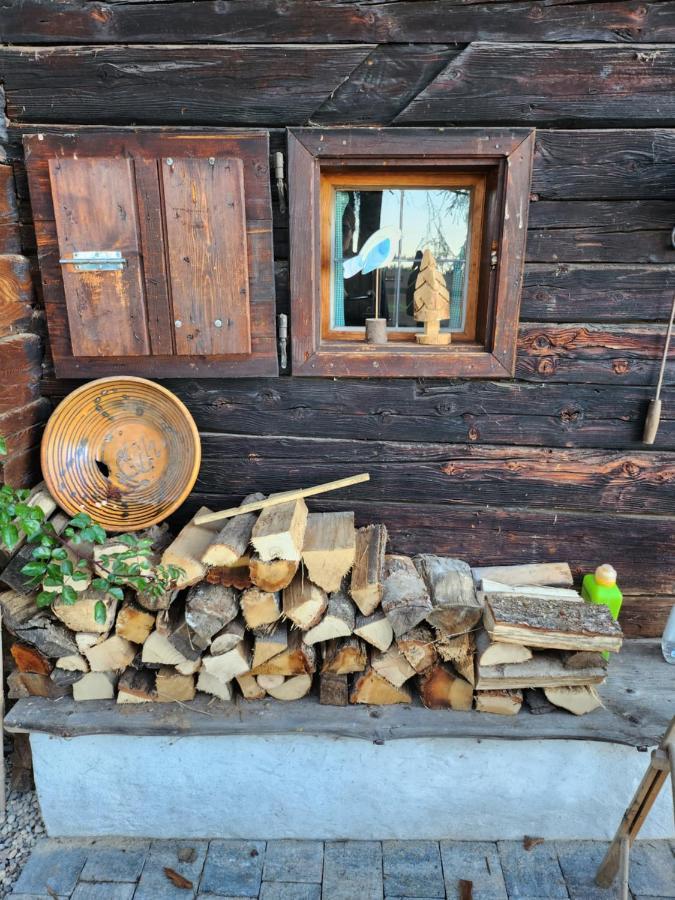 Urige Waldbienenhuette Apartment Diex ภายนอก รูปภาพ