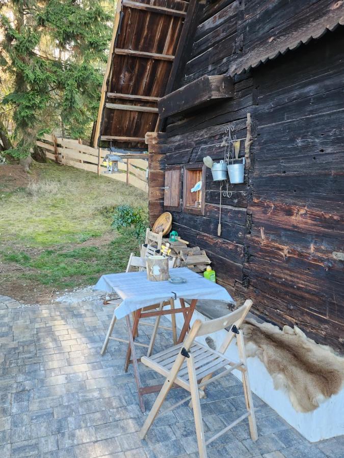 Urige Waldbienenhuette Apartment Diex ภายนอก รูปภาพ