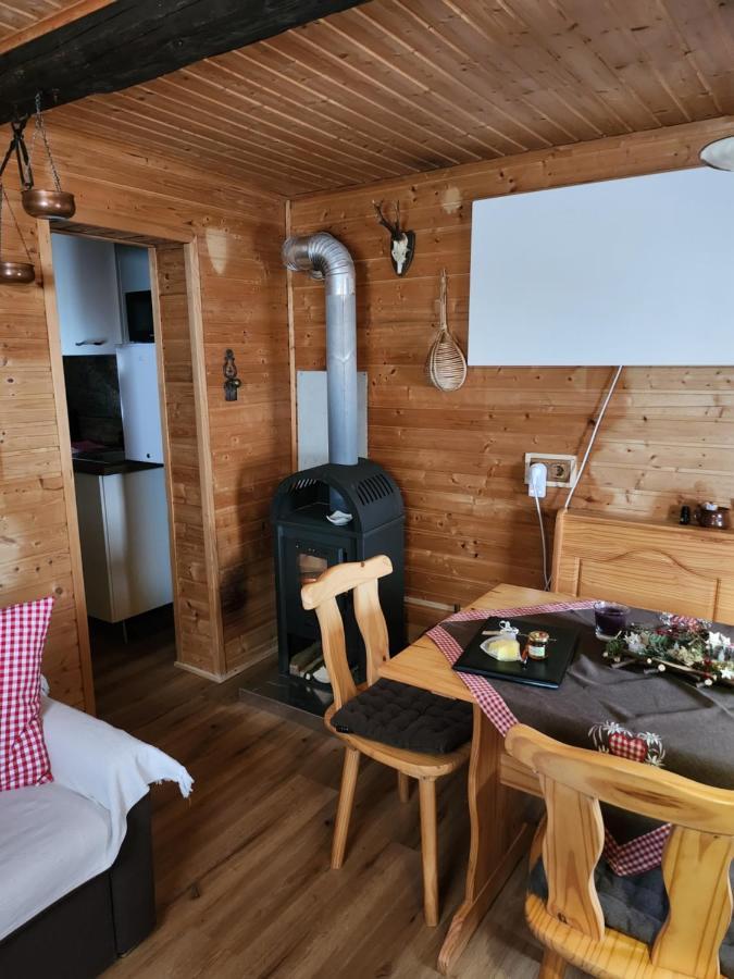 Urige Waldbienenhuette Apartment Diex ภายนอก รูปภาพ